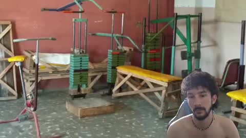 Henry online show from March 2025 05:39:02 PM