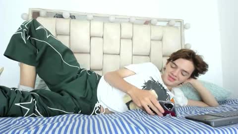 apollo online show from December 2025 01:59:02 PM