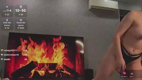 Diora  Sam  online show from March 2025 08:16:02 PM