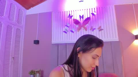 Cristal  online show from February 2025 03:18:02 AM