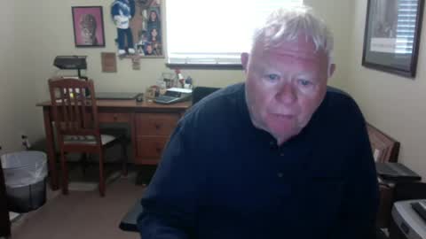 Snapshot of dirtrider195080438 chatting on June 2026 04:31:01 PM dirtrider195080438 online show from June 2026 04:31:01 PM