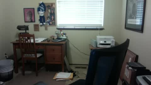 Snapshot of dirtrider195080438 chatting on July 2026 07:38:01 PM dirtrider195080438 online show from July 2026 07:38:01 PM