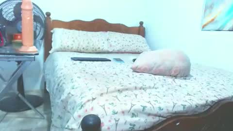 dirty_culona online show from April 2026 10:11:02 PM