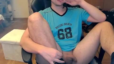 Snapshot of dirty_fun_boy chatting on December 2024 09:33:01 AM dirty_fun_boy online show from December 2024 09:33:01 AM