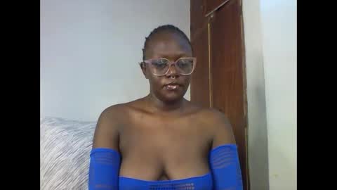 ELLE online show from December 2025 04:18:02 AM