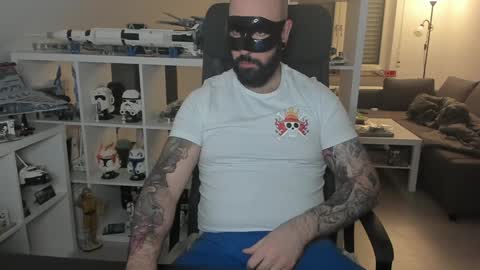 Snapshot of dirtybalws chatting on January 2025 10:12:01 PM Robert online show from January 2025 10:12:01 PM