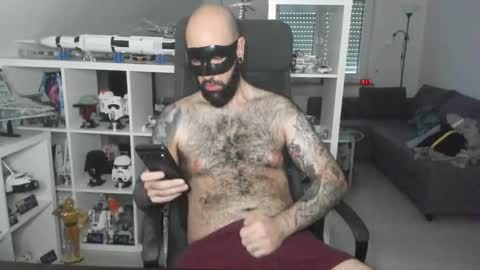 Snapshot of dirtybalws chatting on November 2025 03:02:01 PM Robert online show from November 2025 03:02:01 PM