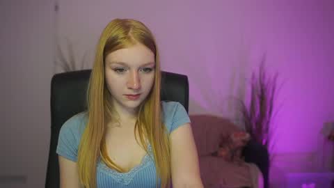 DirtyChloe18 online show from May 2026 12:44:01 PM