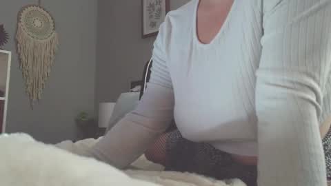 Daisy Wylde online show from December 2024 10:28:02 AM