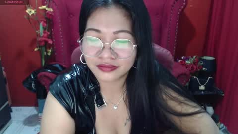 LatexQueen online show from February 2025 02:21:02 PM