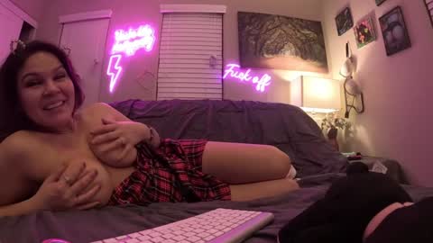 Snapshot of dirtygirldaisy chatting on February 2025 09:08:01 AM Daisy Love online show from February 2025 09:08:01 AM