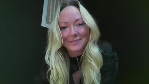 Snapshot of dirtylittlejess chatting on October 2025 06:53:02 AM dirtylittlejess online show from October 2025 06:53:02 AM