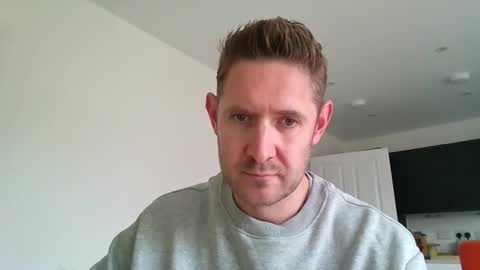 Snapshot of dirtylondon729 chatting on June 2026 09:59:01 AM Exhibitionist Ben online show from June 2026 09:59:01 AM