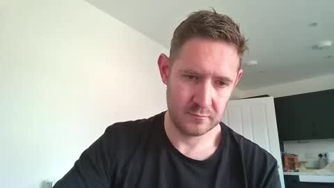 Snapshot of dirtylondon729 chatting on June 2026 10:54:02 AM Exhibitionist Ben online show from June 2026 10:54:02 AM