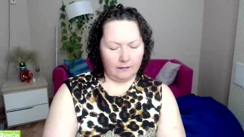 Snapshot of dirtymilf_700 chatting on January 2026 10:03:02 PM Katie online show from January 2026 10:03:02 PM