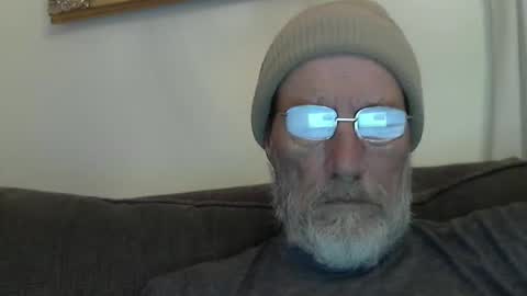 Snapshot of dirtynastyoldman chatting on December 2025 12:03:02 PM dirtynastyoldman online show from December 2025 12:03:02 PM