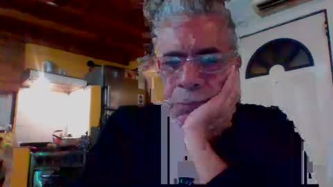 Snapshot of discretopasivo chatting on April 2026 02:09:01 AM discretopasivo online show from April 2026 02:09:01 AM