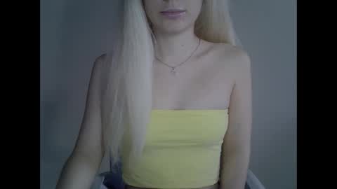 DitaMilton online show from December 2024 12:29:02 PM