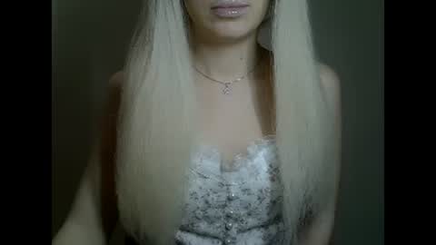 DitaMilton online show from January 2025 07:47:02 PM