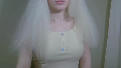 DitaMilton online show from October 2025 07:25:02 PM