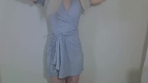 DitaMilton online show from November 2025 06:30:01 PM