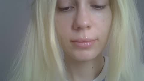 DitaMilton online show from April 2026 08:39:01 AM