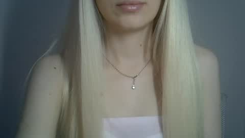 DitaMilton online show from June 2026 08:46:02 AM