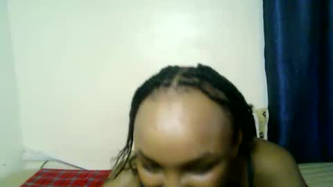 Snapshot of diva_cheupe chatting on April 2026 05:30:01 AM diva_cheupe online show from April 2026 05:30:01 AM