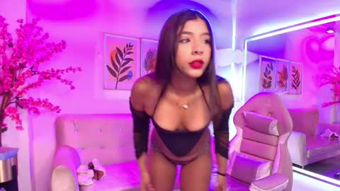 Cloe  online show from January 2026 11:04:01 AM