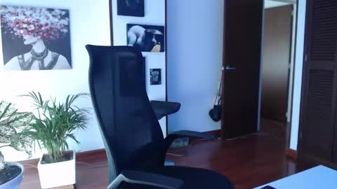 Hera online show from October 2025 04:02:02 PM