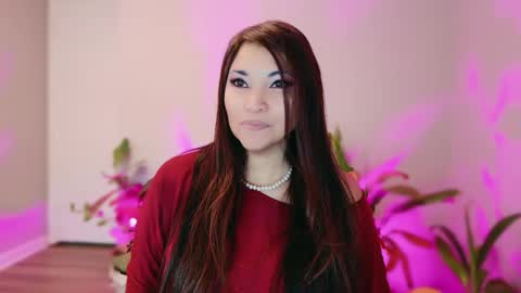 DivineLynn online show from February 2026 01:53:02 PM