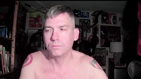 dix_handley_50 online show from October 2025 11:18:01 AM