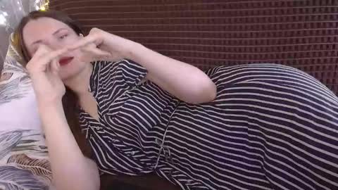 Dixiemiller online show from November 2025 06:39:01 PM