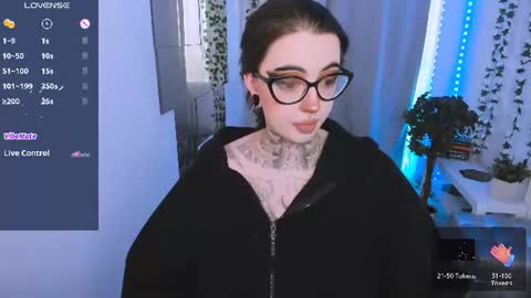 Snapshot of dixipixi_ chatting on June 2026 05:43:01 AM dixipixi_ online show from June 2026 05:43:01 AM