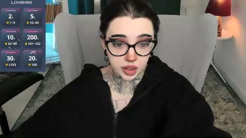 Snapshot of dixipixi_ chatting on July 2026 10:21:02 AM dixipixi_ online show from July 2026 10:21:02 AM