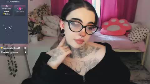 Snapshot of dixipixi_ chatting on July 2026 06:11:02 AM dixipixi_ online show from July 2026 06:11:02 AM