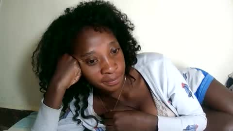 Snapshot of djamellah chatting on June 2026 02:00:01 AM djamellah online show from June 2026 02:00:01 AM