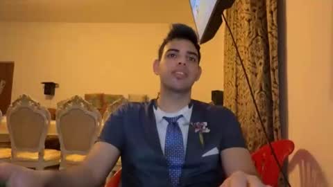 Djonson  online show from December 2025 05:40:02 PM