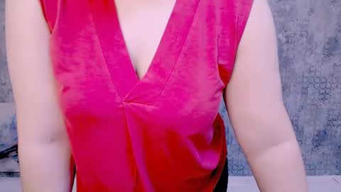 djullia online show from February 2025 12:18:02 PM