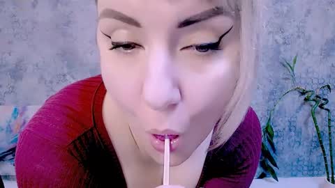 djullia online show from November 2025 08:39:02 AM