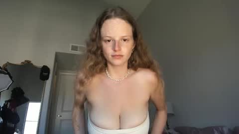 doeeyedpeach online show from March 2026 11:31:02 PM