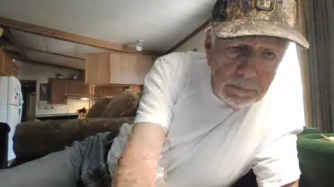 Snapshot of doingmyself69 chatting on April 2026 08:48:01 PM doingmyself69 online show from April 2026 08:48:01 PM