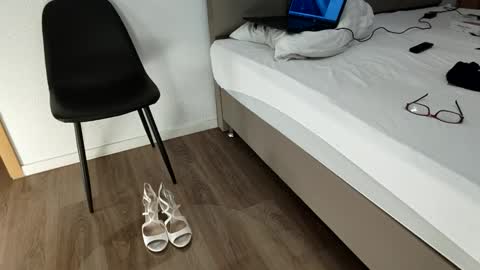 Snapshot of doit4thefun87 chatting on April 2026 08:09:01 PM doit4thefun87 online show from April 2026 08:09:01 PM