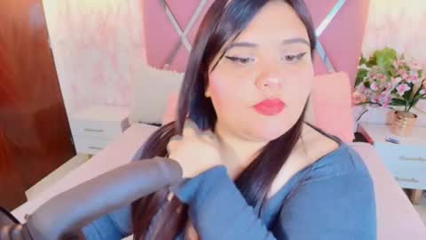 Snapshot of dolce_pearl chatting on May 2026 03:11:02 AM Dolce Pearl online show from May 2026 03:11:02 AM