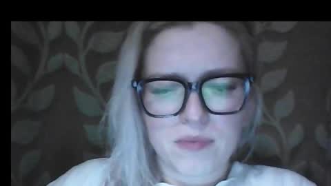 dolce_tempt online show from February 2026 07:42:02 PM