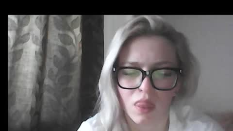 dolce_tempt online show from February 2026 01:52:02 PM