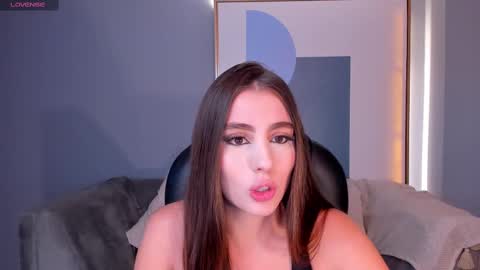 Dolcie  online show from March 2025 12:04:01 AM