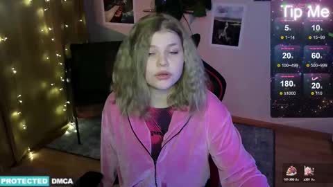 Chloe online show from January 2025 12:31:02 PM