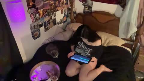 Doll online show from March 2026 05:32:02 AM