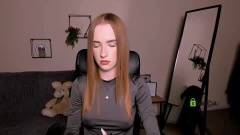 doll_vey online show from October 2025 01:18:01 PM